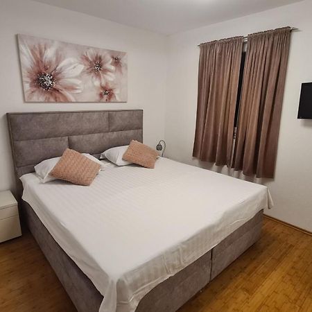 Apartment Fortuna Makarska Exterior photo